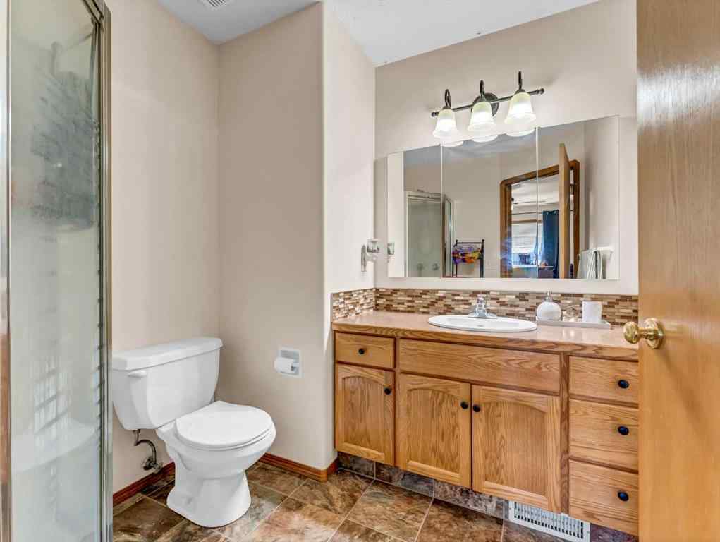 MLS&reg; # A2271829 - 10 Stanfield Place SE in SE Southridge Medicine Hat, Residential Open Houses