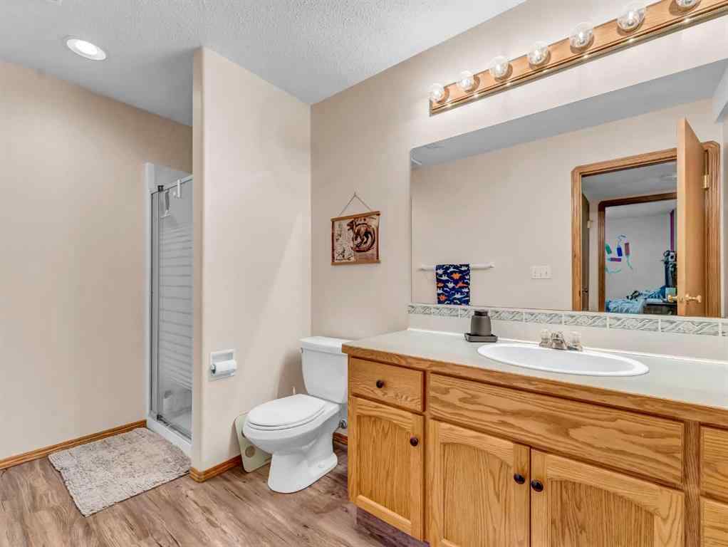 MLS&reg; # A2271829 - 10 Stanfield Place SE in SE Southridge Medicine Hat, Residential Open Houses