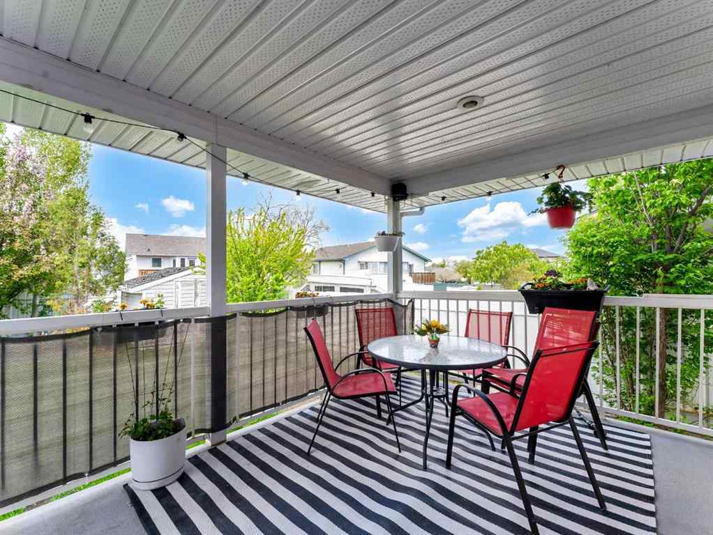 MLS&reg; # A2271829 - 10 Stanfield Place SE in SE Southridge Medicine Hat, Residential Open Houses