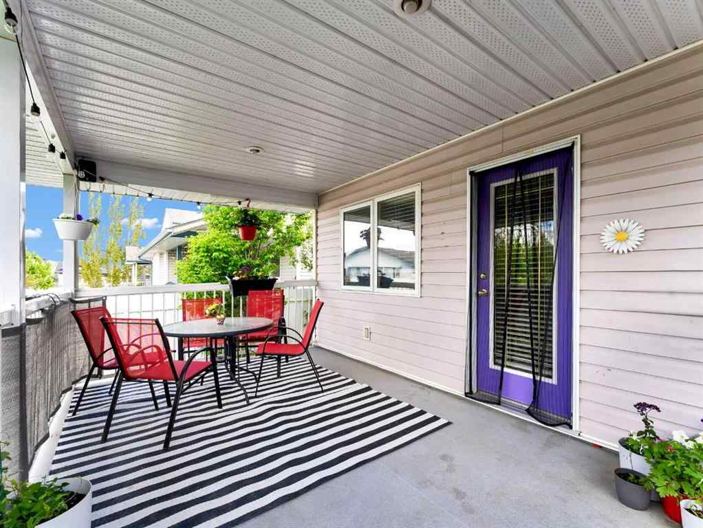 MLS&reg; # A2271829 - 10 Stanfield Place SE in SE Southridge Medicine Hat, Residential Open Houses