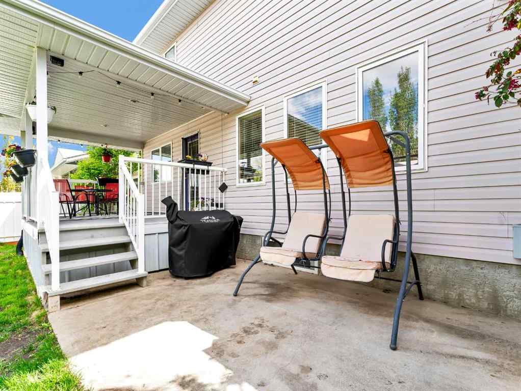 MLS&reg; # A2271829 - 10 Stanfield Place SE in SE Southridge Medicine Hat, Residential Open Houses