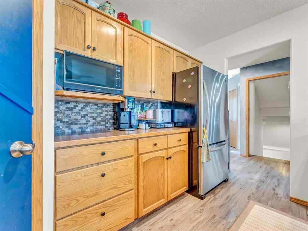 MLS&reg; # A2271829 - 10 Stanfield Place SE in SE Southridge Medicine Hat, Residential Open Houses