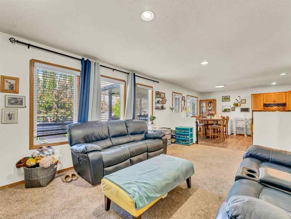 MLS&reg; # A2271829 - 10 Stanfield Place SE in SE Southridge Medicine Hat, Residential Open Houses