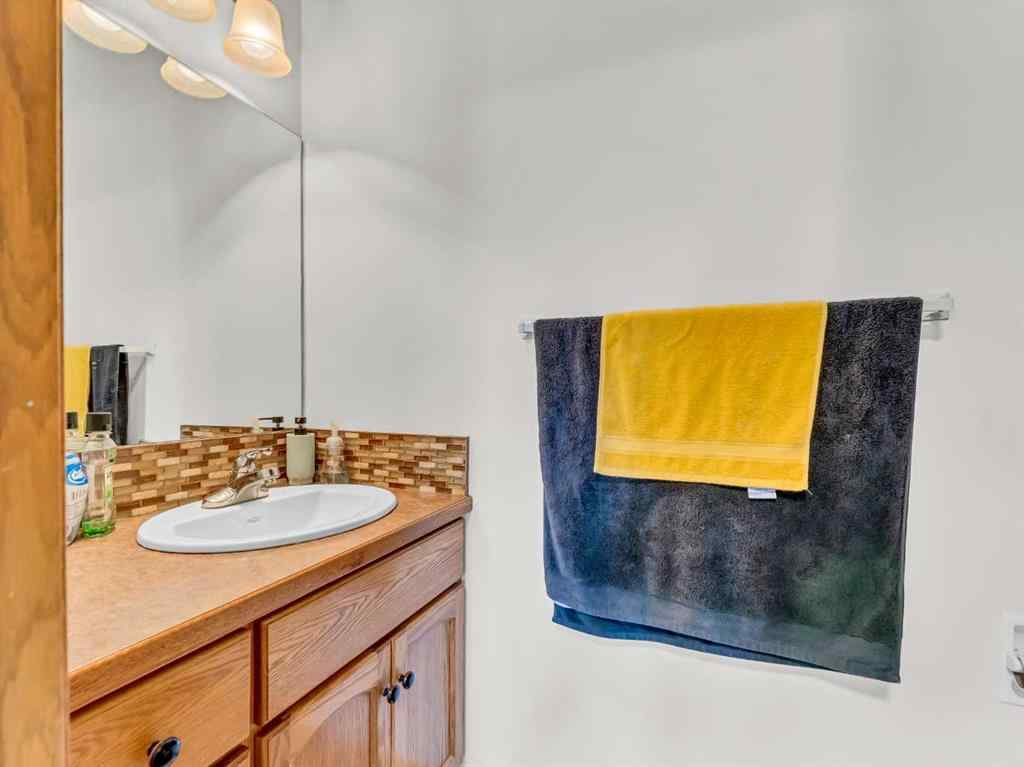 MLS&reg; # A2271829 - 10 Stanfield Place SE in SE Southridge Medicine Hat, Residential Open Houses