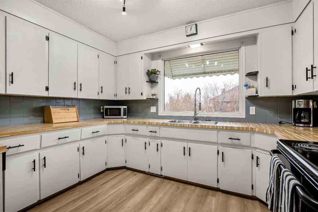 MLS&reg; # A2271831 - 533 Prospect Avenue  in NONE Acme, Residential Open Houses