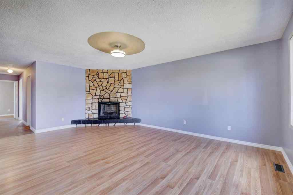 MLS&reg; # A2271840 - 146 Dovertree Place SE in Dover Calgary, Residential Open Houses