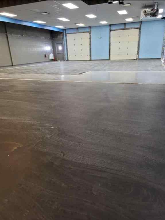 MLS&reg; # A2271854 - Unit #3 1404 44 Avenue NE in McCall Calgary, Commercial Open Houses