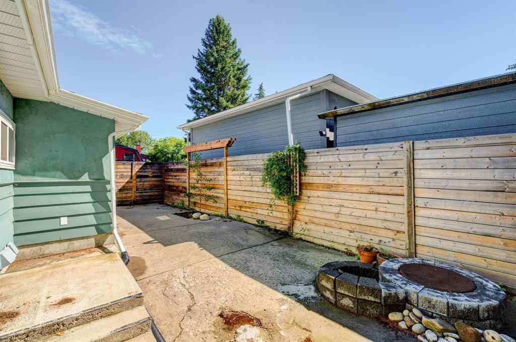 MLS&reg; # A2271856 - 6115 Bow Crescent NW in Bowness Calgary, Residential Open Houses