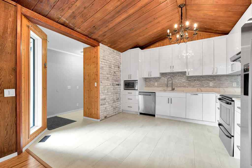 MLS&reg; # A2271859 - Unit #319 5404 10 Avenue SE in Penbrooke Meadows Calgary, Residential Open Houses