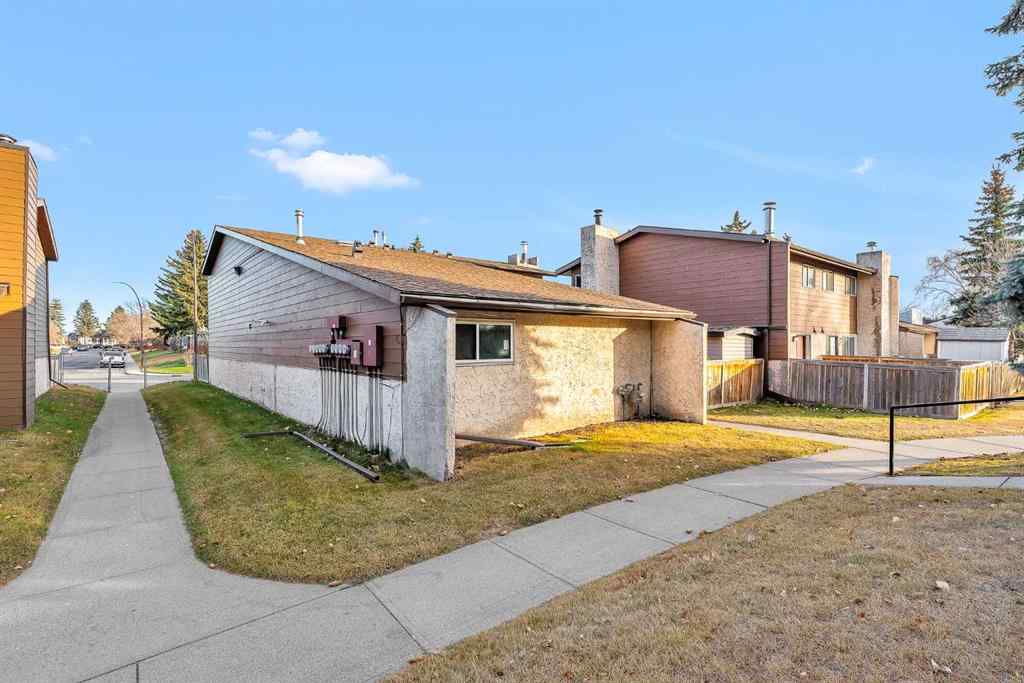 MLS&reg; # A2271859 - Unit #319 5404 10 Avenue SE in Penbrooke Meadows Calgary, Residential Open Houses