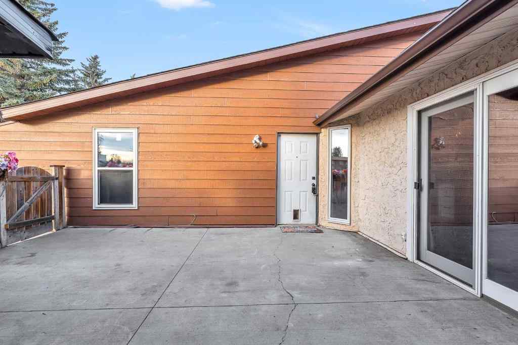 MLS&reg; # A2271859 - Unit #319 5404 10 Avenue SE in Penbrooke Meadows Calgary, Residential Open Houses