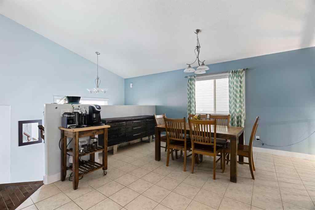 MLS&reg; # A2271866 - 121 Snowy Owl Way  in Eagle Ridge Fort McMurray, Residential Open Houses