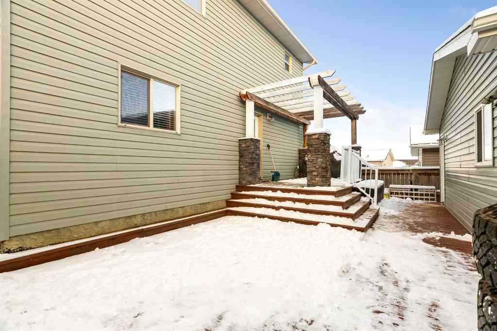 MLS&reg; # A2271866 - 121 Snowy Owl Way  in Eagle Ridge Fort McMurray, Residential Open Houses