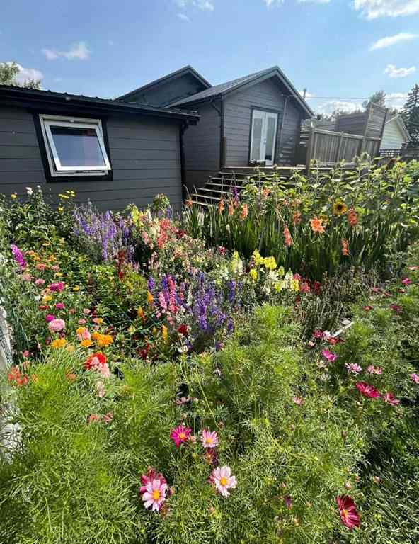 MLS&reg; # A2271867 - 248 Crescent Avenue N in NONE Picture Butte, Residential Open Houses