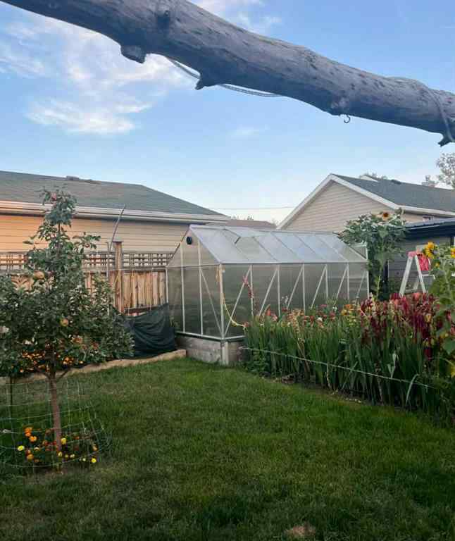 MLS&reg; # A2271867 - 248 Crescent Avenue N in NONE Picture Butte, Residential Open Houses