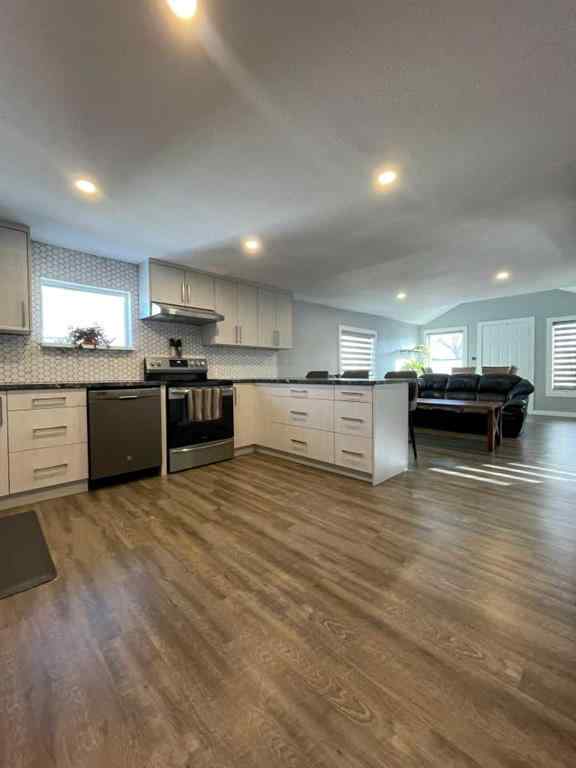 MLS&reg; # A2271867 - 248 Crescent Avenue N in NONE Picture Butte, Residential Open Houses