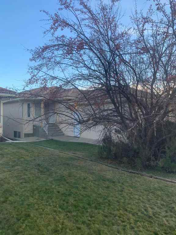 MLS&reg; # A2271873 - Unit #1 398 CANYON Boulevard W in Paradise Canyon Lethbridge, Residential Open Houses