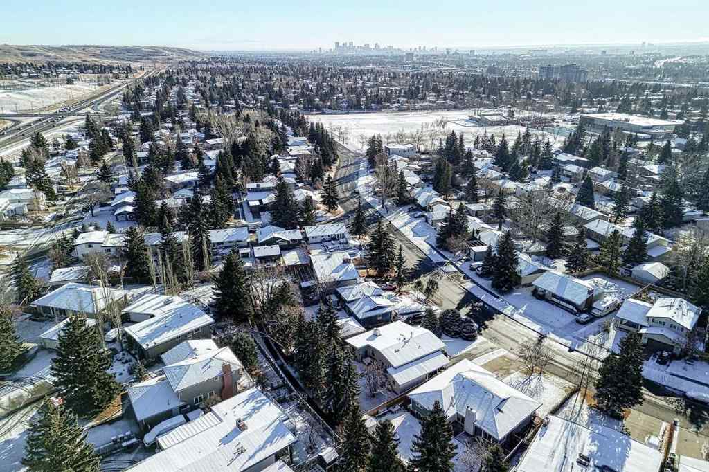 MLS&reg; # A2271883 - 616 Dalmeny Hill NW in Dalhousie Calgary, Residential Open Houses
