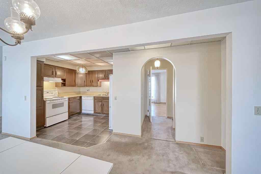 MLS&reg; # A2271883 - 616 Dalmeny Hill NW in Dalhousie Calgary, Residential Open Houses