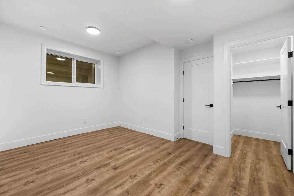 MLS® # A2271889 - 321 18 Avenue NW in Mount Pleasant Calgary, Residential Open Houses