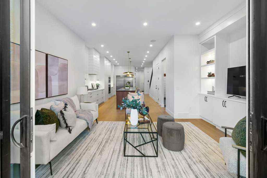 MLS® # A2271889 - 321 18 Avenue NW in Mount Pleasant Calgary, Residential Open Houses