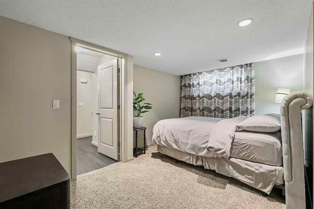 MLS&reg; # A2271892 - 20 Walden View SE in Walden Calgary, Residential Open Houses