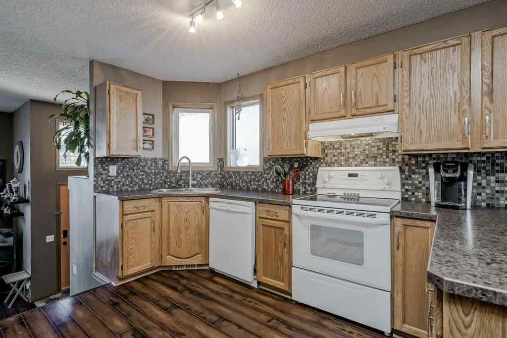 MLS&reg; # A2271895 - 355 Coverdale Court NE in Coventry Hills Calgary, Residential Open Houses