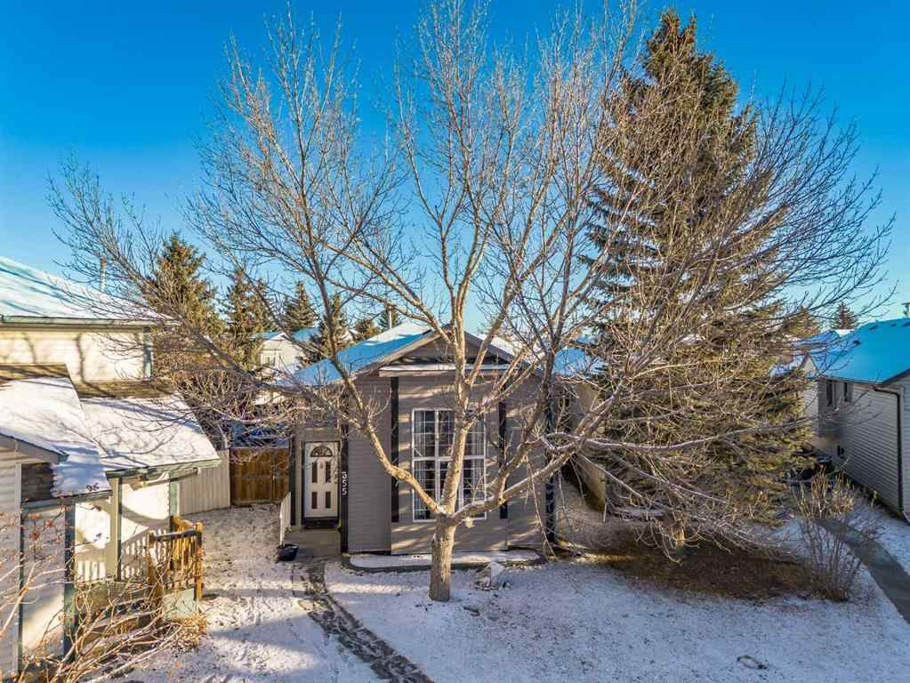 MLS&reg; # A2271895 - 355 Coverdale Court NE in Coventry Hills Calgary, Residential Open Houses