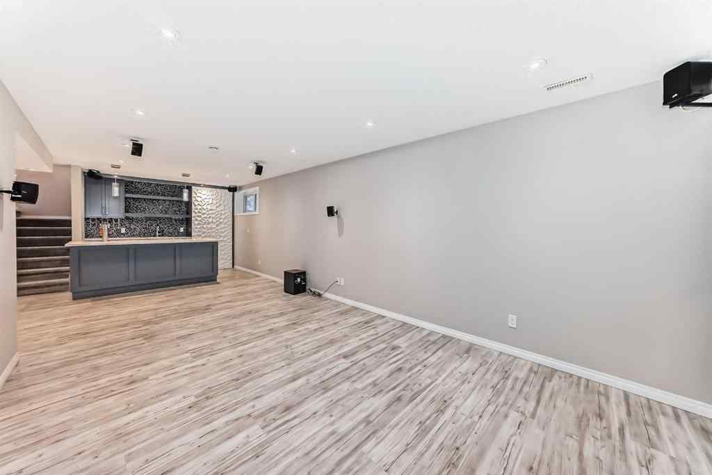 MLS&reg; # A2271896 - 16 Fireside Way  in Fireside Cochrane, Residential Open Houses