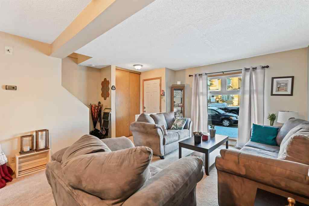 MLS&reg; # A2271908 - 115 Castlegreen Close NE in Castleridge Calgary, Residential Open Houses