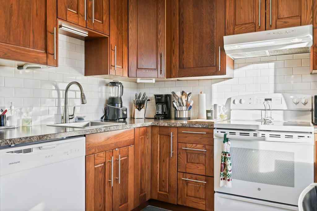 MLS&reg; # A2271908 - 115 Castlegreen Close NE in Castleridge Calgary, Residential Open Houses