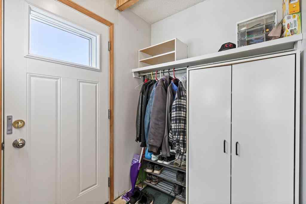 MLS&reg; # A2271908 - 115 Castlegreen Close NE in Castleridge Calgary, Residential Open Houses