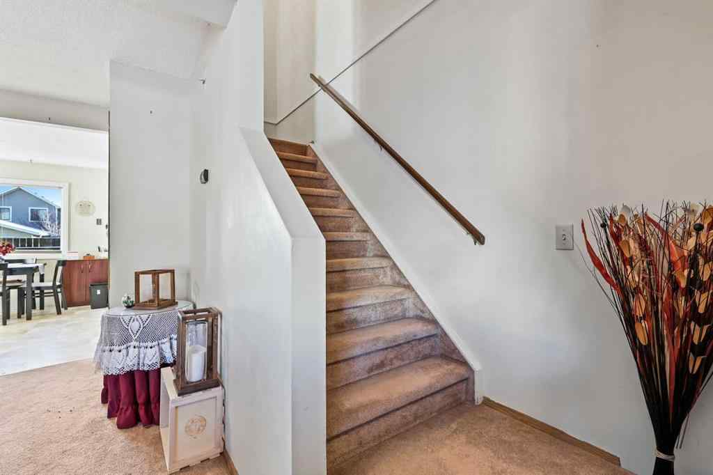 MLS&reg; # A2271908 - 115 Castlegreen Close NE in Castleridge Calgary, Residential Open Houses