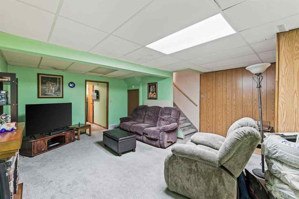 MLS&reg; # A2271908 - 115 Castlegreen Close NE in Castleridge Calgary, Residential Open Houses