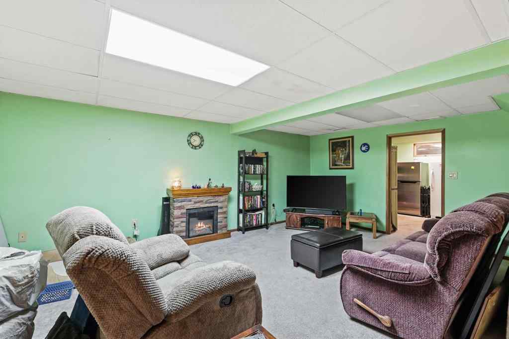 MLS&reg; # A2271908 - 115 Castlegreen Close NE in Castleridge Calgary, Residential Open Houses