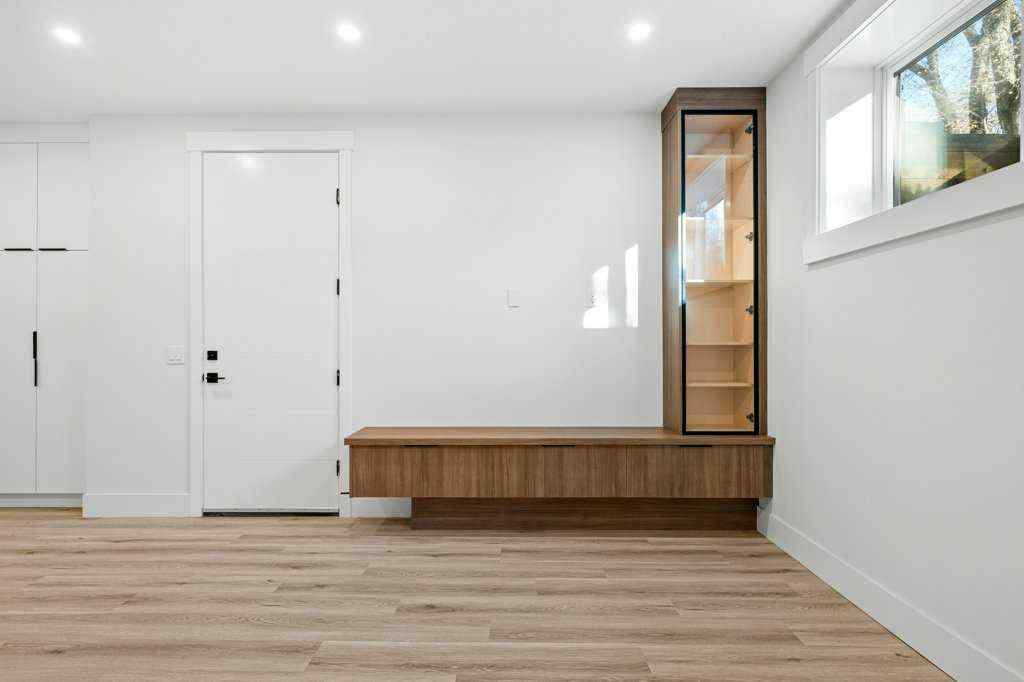 MLS® # A2271909 - 3519 42 Street SW in Glenbrook Calgary, Residential Open Houses