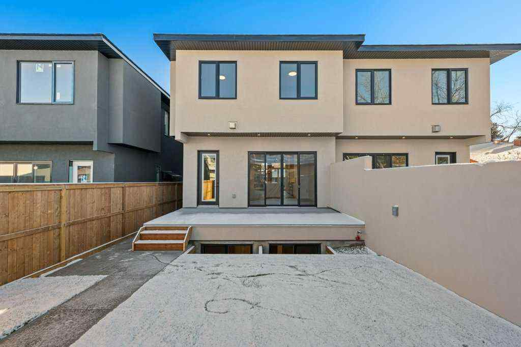 MLS® # A2271909 - 3519 42 Street SW in Glenbrook Calgary, Residential Open Houses