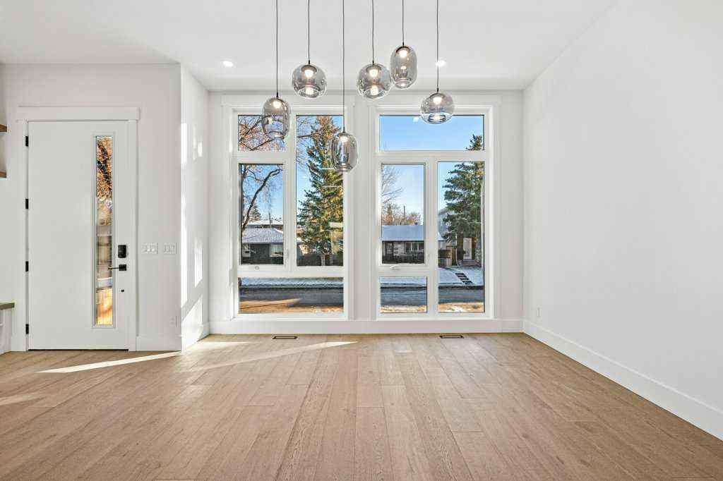 MLS® # A2271909 - 3519 42 Street SW in Glenbrook Calgary, Residential Open Houses