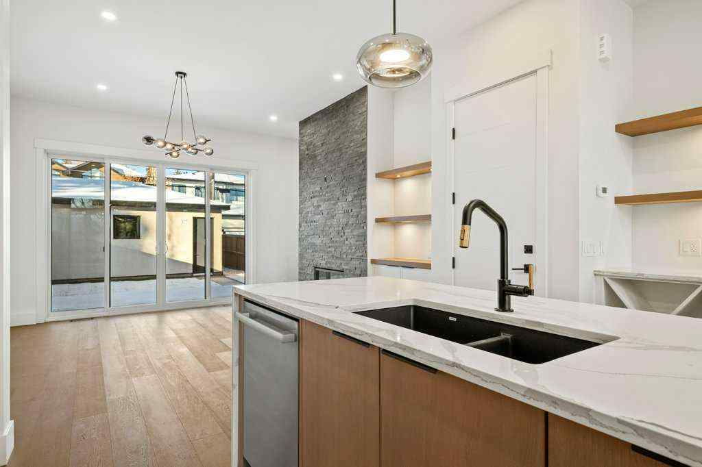 MLS® # A2271909 - 3519 42 Street SW in Glenbrook Calgary, Residential Open Houses