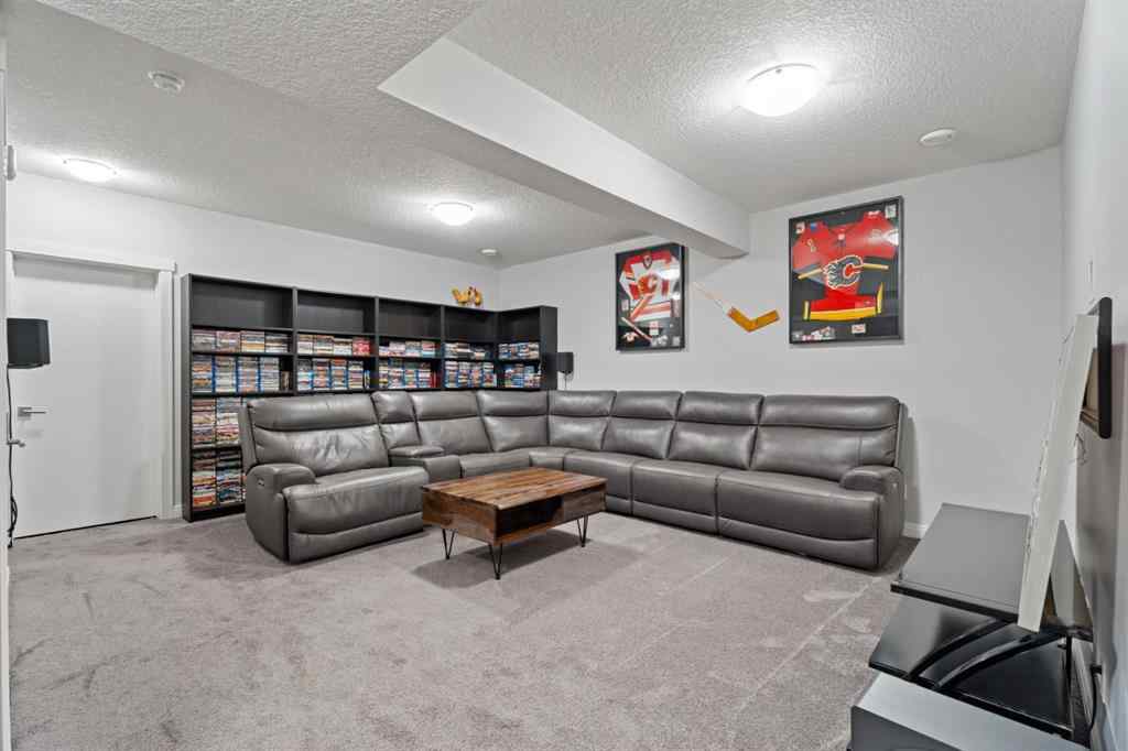 MLS&reg; # A2271915 - 39 Cranbrook Green SE in Cranston Calgary, Residential Open Houses
