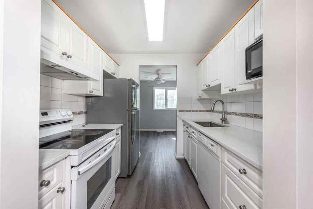 MLS&reg; # A2271917 - Unit #61 12 Templewood Drive NE in Temple Calgary, Residential Open Houses