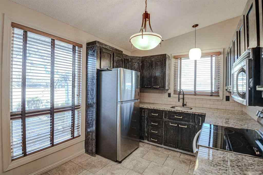 MLS® # A2271923 - 3420 Lane Crescent SW in Lakeview Calgary, Residential Open Houses