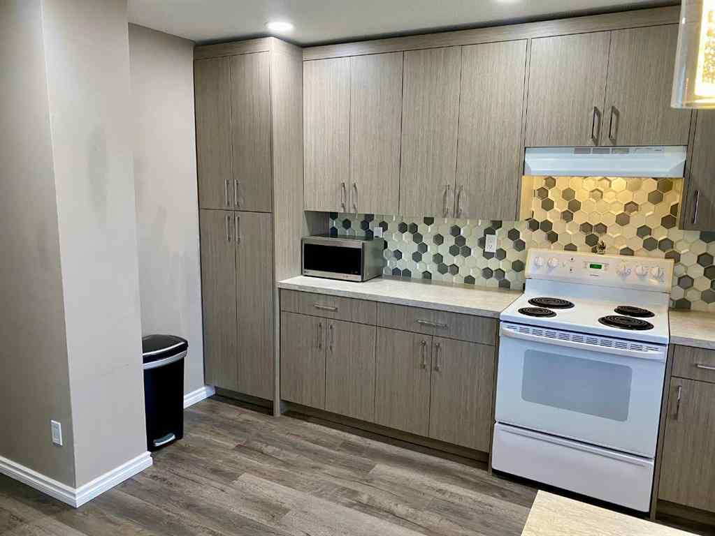 MLS&reg; # A2271943 - 89 Oxford Road W in Varsity Village Lethbridge, Rental Open Houses