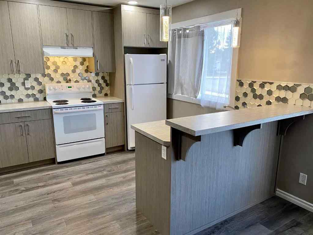 MLS&reg; # A2271943 - 89 Oxford Road W in Varsity Village Lethbridge, Rental Open Houses