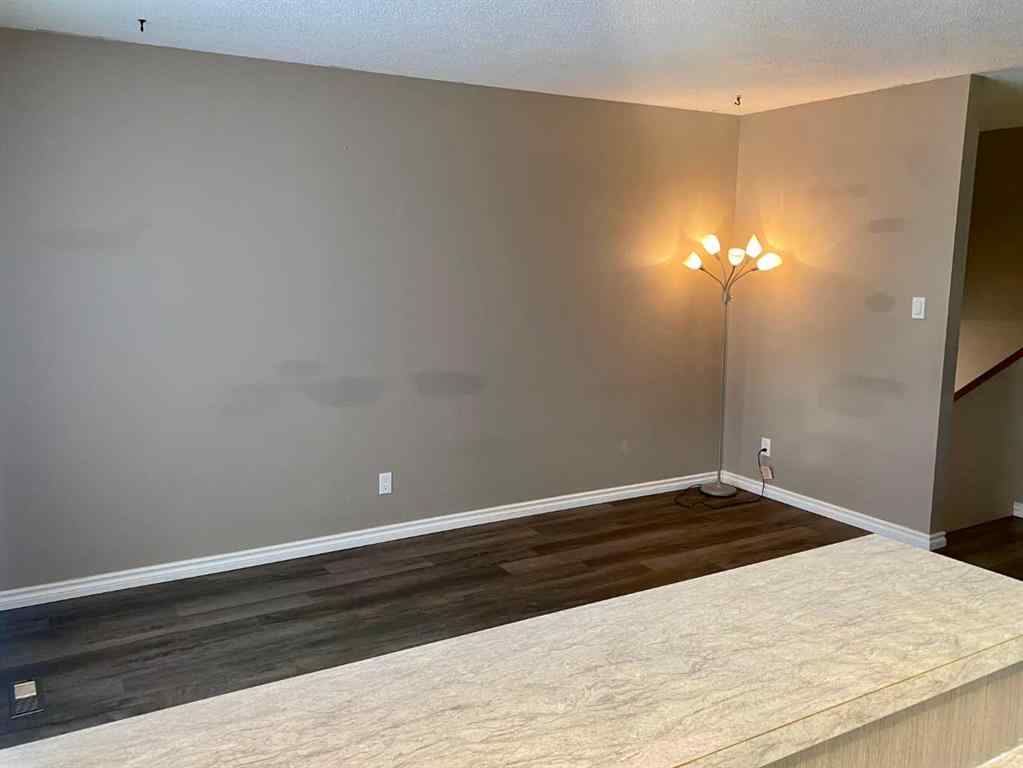 MLS&reg; # A2271943 - 89 Oxford Road W in Varsity Village Lethbridge, Rental Open Houses