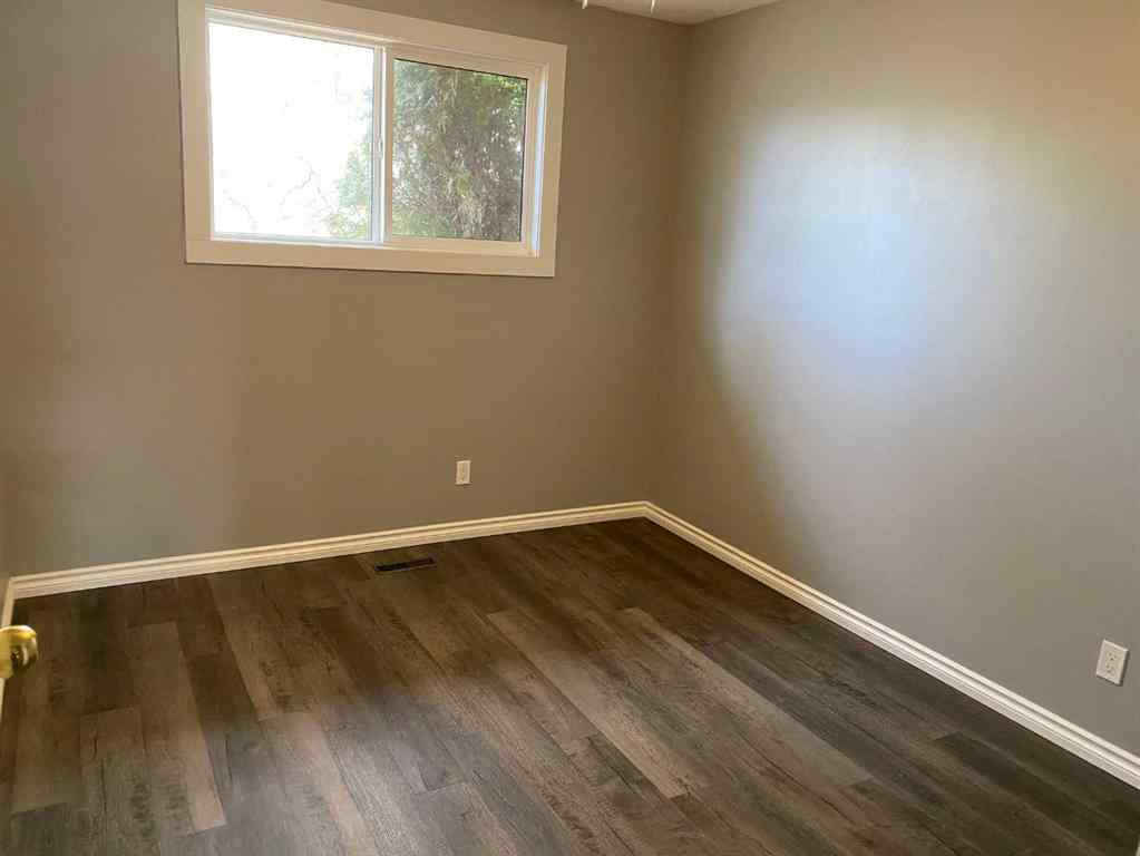 MLS&reg; # A2271943 - 89 Oxford Road W in Varsity Village Lethbridge, Rental Open Houses