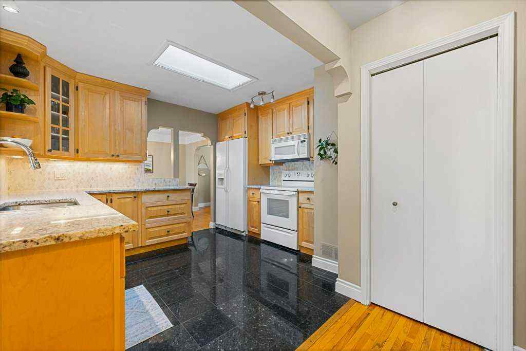 MLS&reg; # A2271944 - 3204 24A Street SW in Richmond Calgary, Residential Open Houses