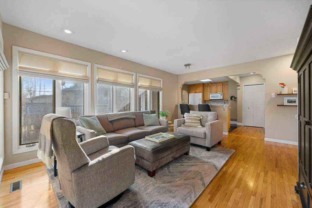 MLS&reg; # A2271944 - 3204 24A Street SW in Richmond Calgary, Residential Open Houses