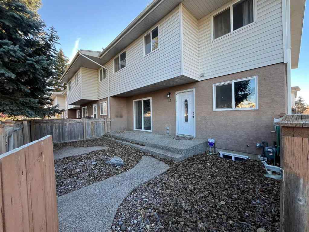 MLS&reg; # A2271957 - Unit #35 1915 18 Avenue N in Winston Churchill Lethbridge, Rental Open Houses