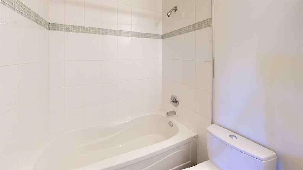 MLS&reg; # A2271957 - Unit #35 1915 18 Avenue N in Winston Churchill Lethbridge, Rental Open Houses